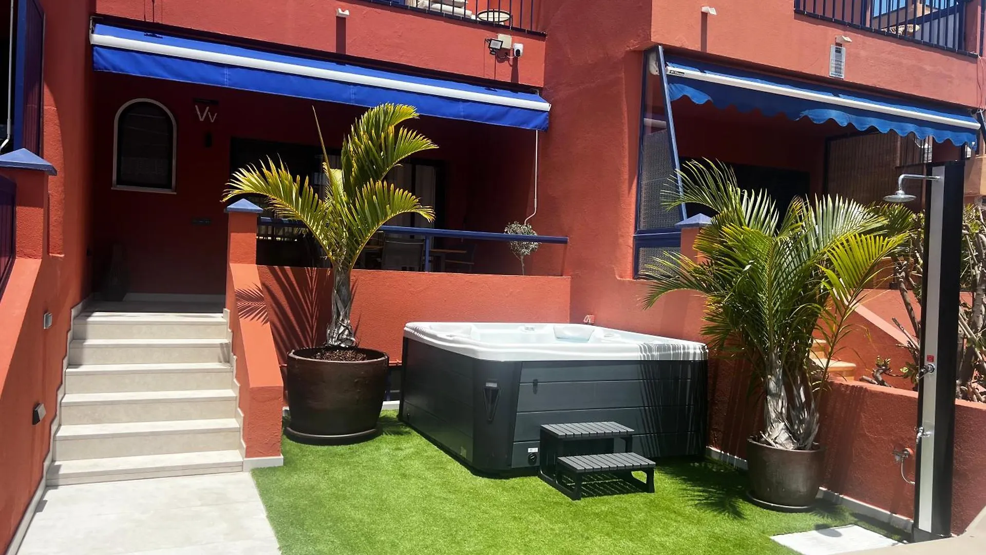 Beach And Golf Holiday Home With Private Jacuzzi Maspalomas  España