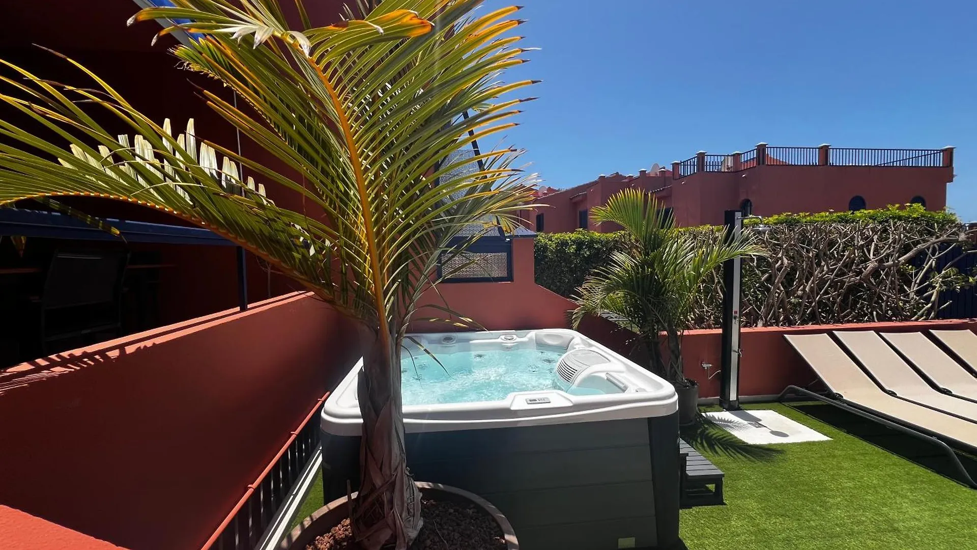 Beach And Golf Holiday Home With Private Jacuzzi Maspalomas  España
