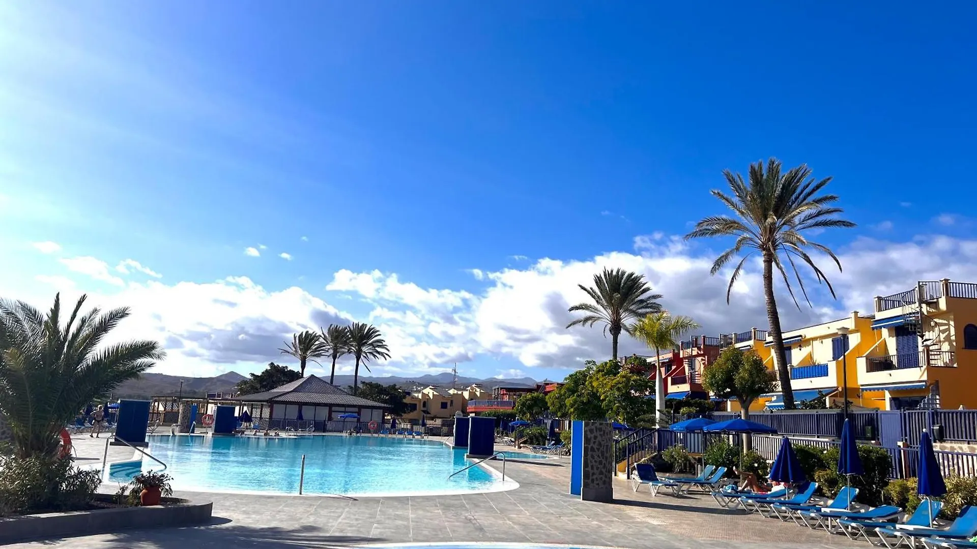 Beach And Golf Holiday Home With Private Jacuzzi Maspalomas  Spagna