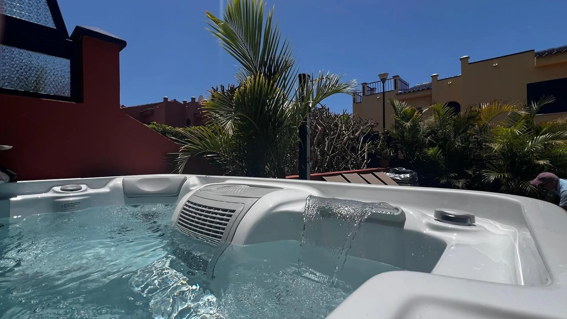 Beach And Golf Holiday Home With Private Jacuzzi Maspalomas
